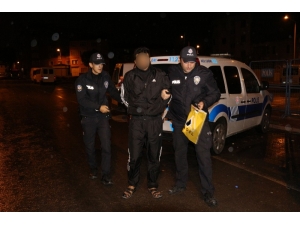 Tartıştığı 20 Yaşındaki Karısını Döverek Öldürdü