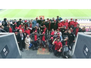 Dpü, Türkiye - İzlanda Maçı İçin Engelleri Kaldırdı