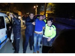 Kavgayı Ayırmaya Giden Polislere Tabancayla Ateş Açıldı