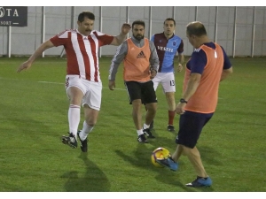 Sivasspor İle İl Protokolü Dostluk Maçı Yaptı