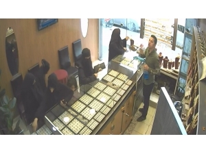 Peçeli Altın Hırsızları Küçük Çocuğun Yüzü Sayesinde Yakayı Ele Verdi