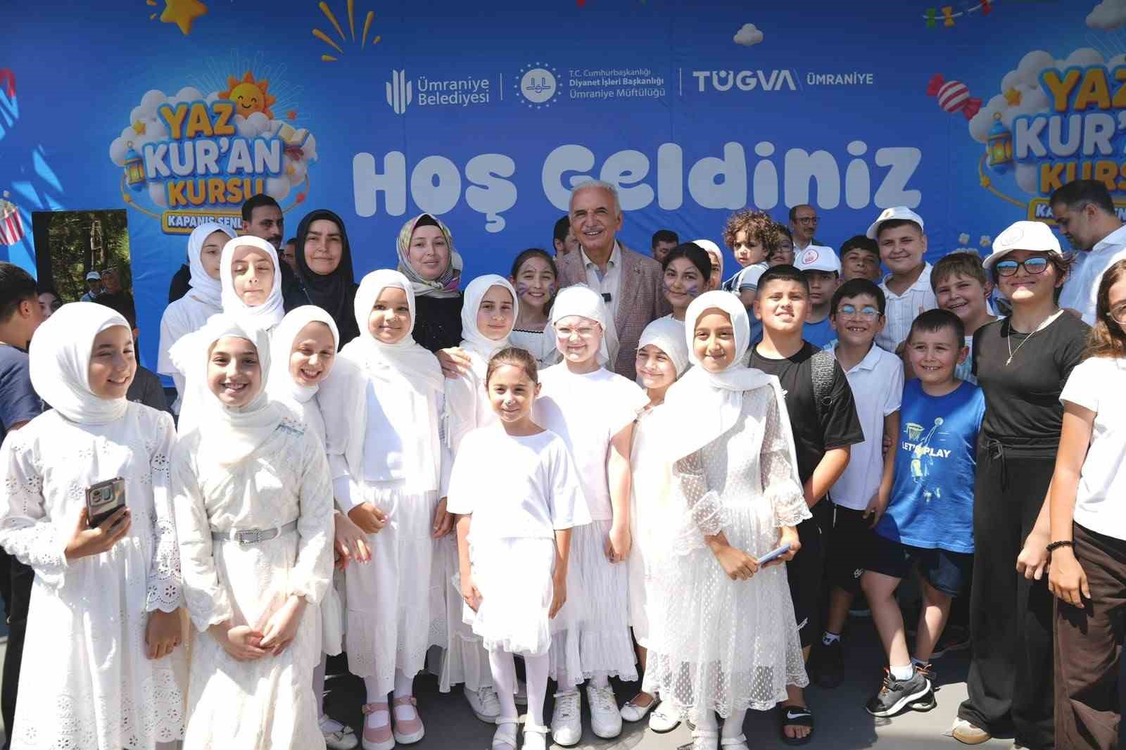umraniye-de-yaz-kur-an-kurslari-kapanis-senligiyle-taclandi