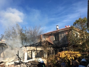 Tek Katlı Evde Yangın