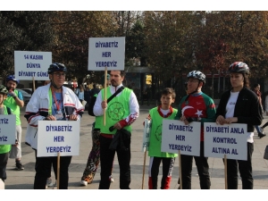 Diyabete Yürüyerek, Çöp Toplayarak Dikkat Çektiler