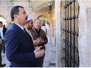 Baydilli Şazeli Ali Dede’nin Kabrini Ziyaret Etti