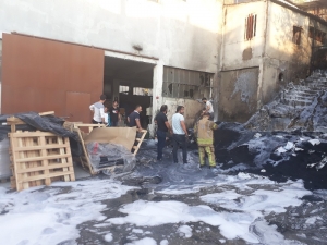 Küçükçekmece’de Korkutan Fabrika Yangını