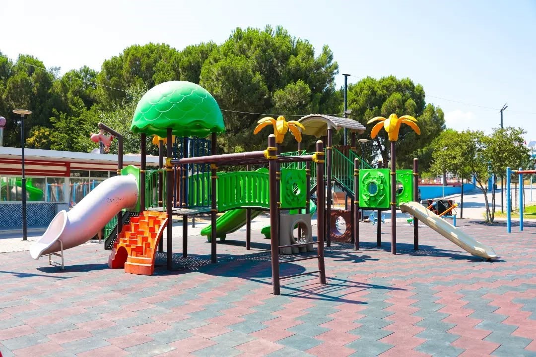 baskan-kaya-cocuk-oyun-alanlarini-yenileme-calismalarimiz-surecek