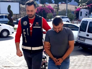 İnsan Kaçakçılarına Darbe: 11 Kişi Tutuklandı