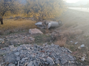 Otomobil İle Otobüs Çarpıştı: 1 Yaralı