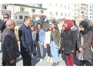 Hakkarili Öğrenciler Geziye Gönderildi