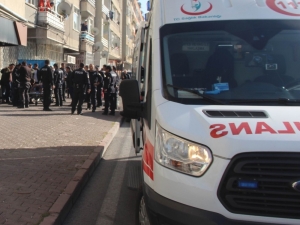 Polise Saldıran Zanlı Yaralandı