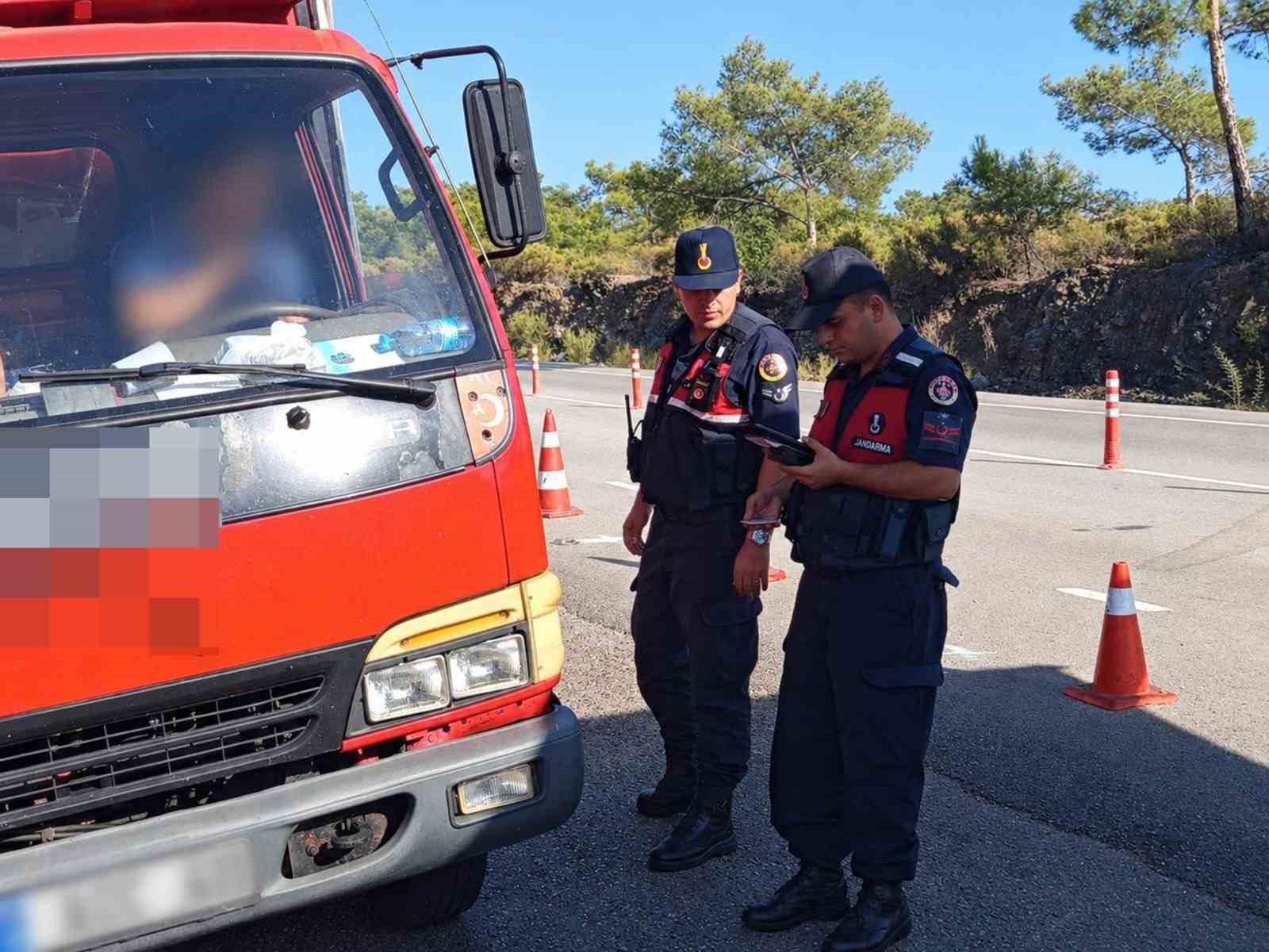 jandarma-trafik-timlerince-bir-haftada-202-arac-trafikten-men-edildi