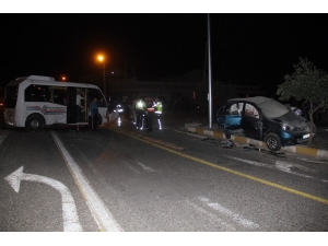 Minibüsün Sürücüsü Direksiyon Koltuğundan Böyle Fırladı