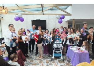 Prematüre Bebekler Bir Araya Geldi