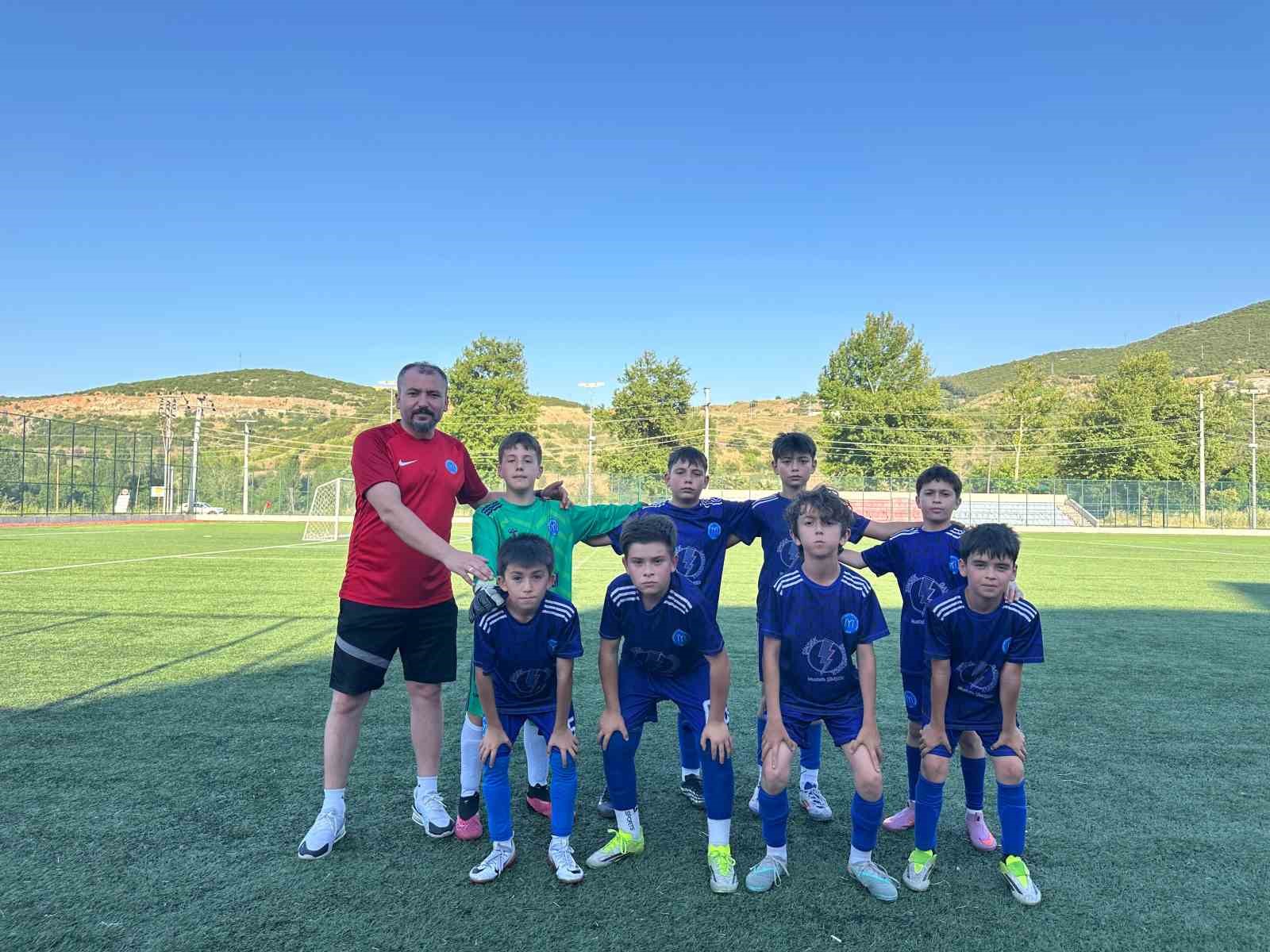1299-bilecikspor-kulubu-gol-oldu-yagdi