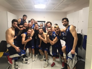 Kağıtspor Basketbolda Doludizgin