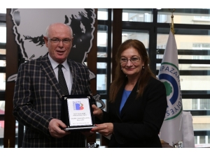 Bulgar-türk İşadamları Derneği’nden Kazım Kurt’a Ziyaret