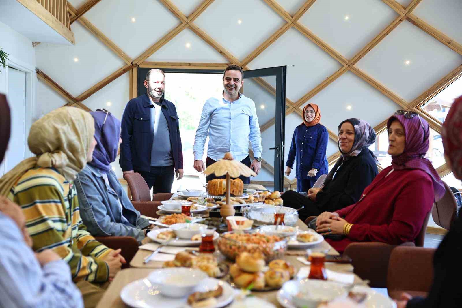 baskan-ozlu-basiskele-nin-uretken-kadinlari-ile-bir-araya-geldi