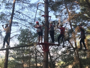 Adilcevazlı Öğrenciler Antalya Ve Osmaniye’ye Kampa Gönderildi