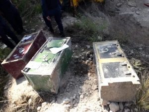 Çaldıkları Çelik Kasaları Toprağa Gömerek Saklamışlar