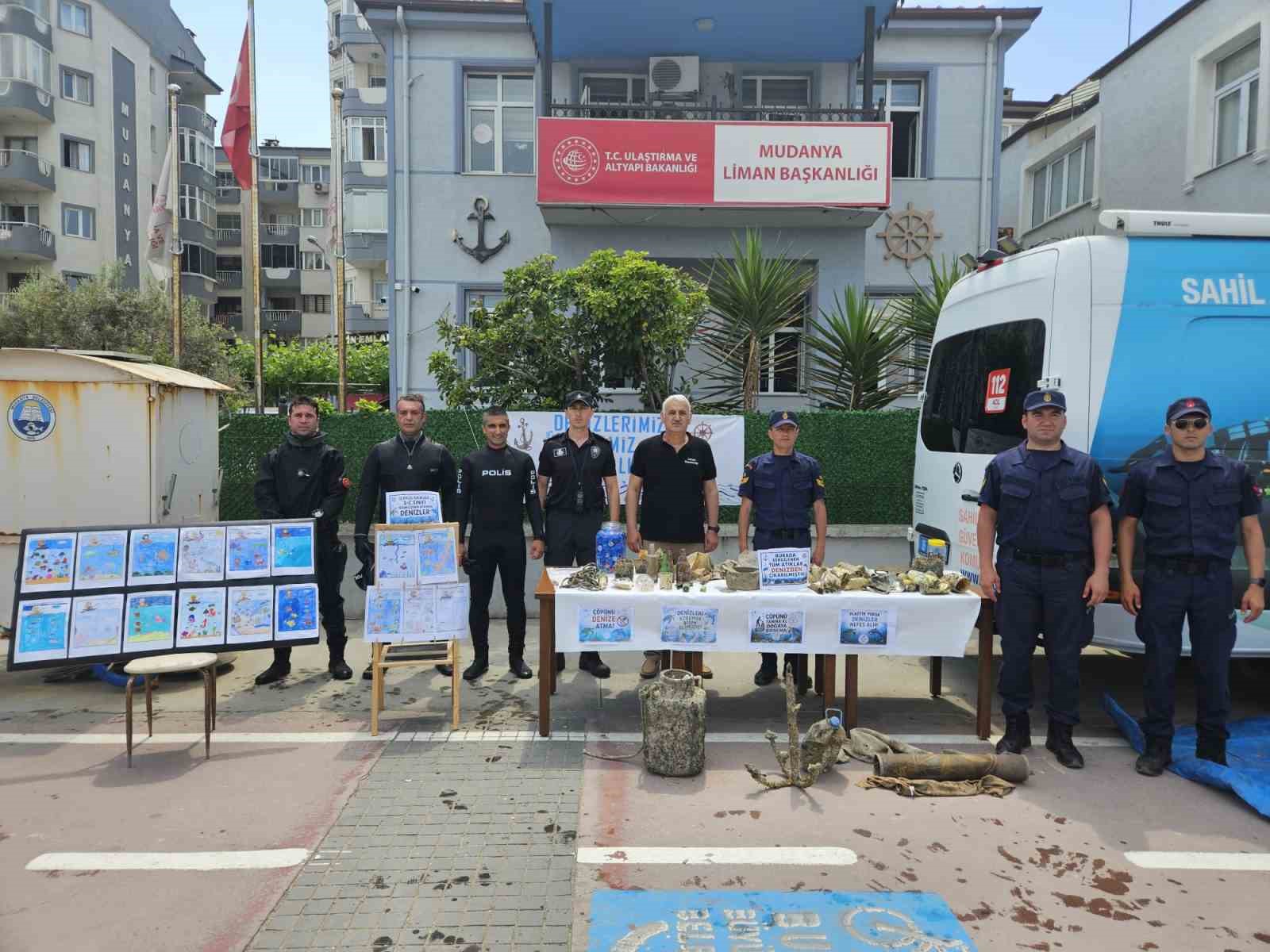 polis-bu-kez-mavi-vatan-icin-temizlik-operasyonu-yapti