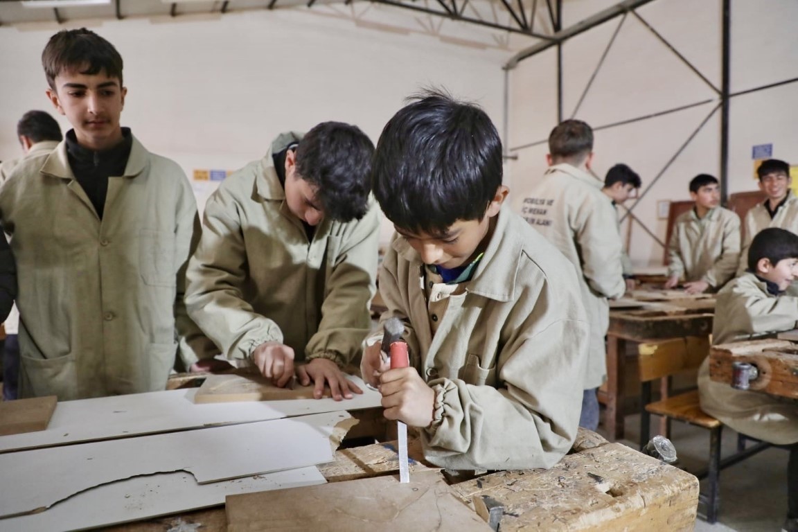 agri-da-fabrikaya-donusen-meslek-liseleri-71-milyonluk-ciroya-ulasti