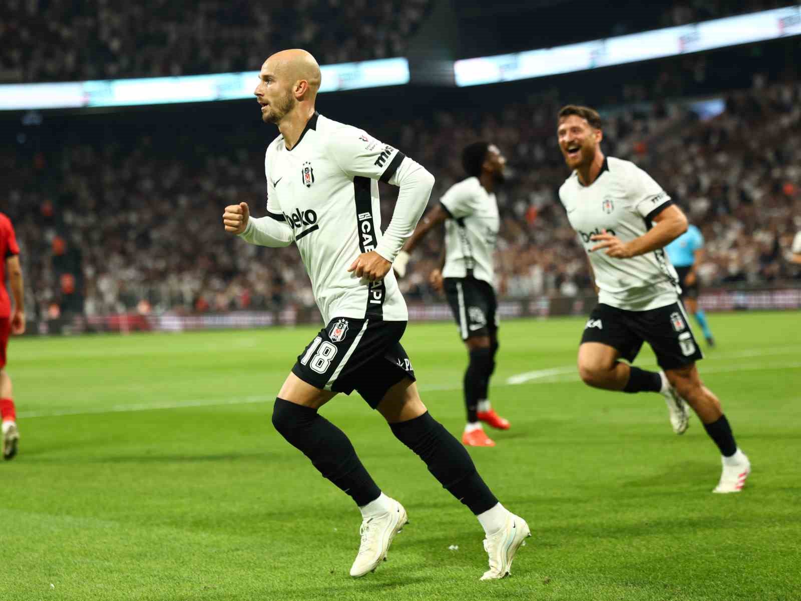 cerny-gollerine-devam-ediyor