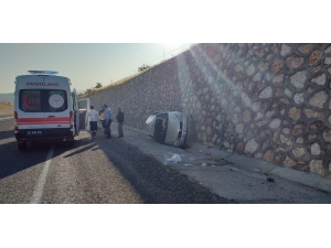 Otomobil Şarampole Yuvarlandı: 5 Yaralı