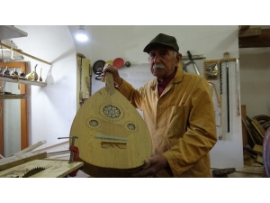 85 Yaşında 103. Udunu Yapıyor