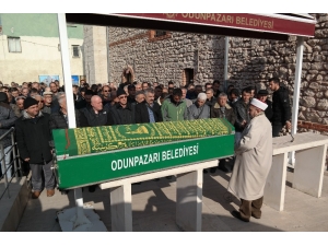 Kavga Ayırırken Hayatını Kaybeden Ayrım Son Yolculuğuna Uğurlandı