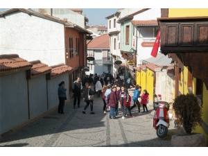 Ara Tatili Fırsat Bilip Odunpazarı’na Akın Ettiler