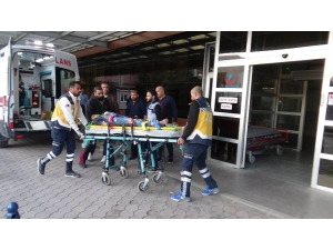 Ypg/pkk’lı Teröristlerin Roketli Saldırısında Yaralananlar Kilis’e Getiriliyor