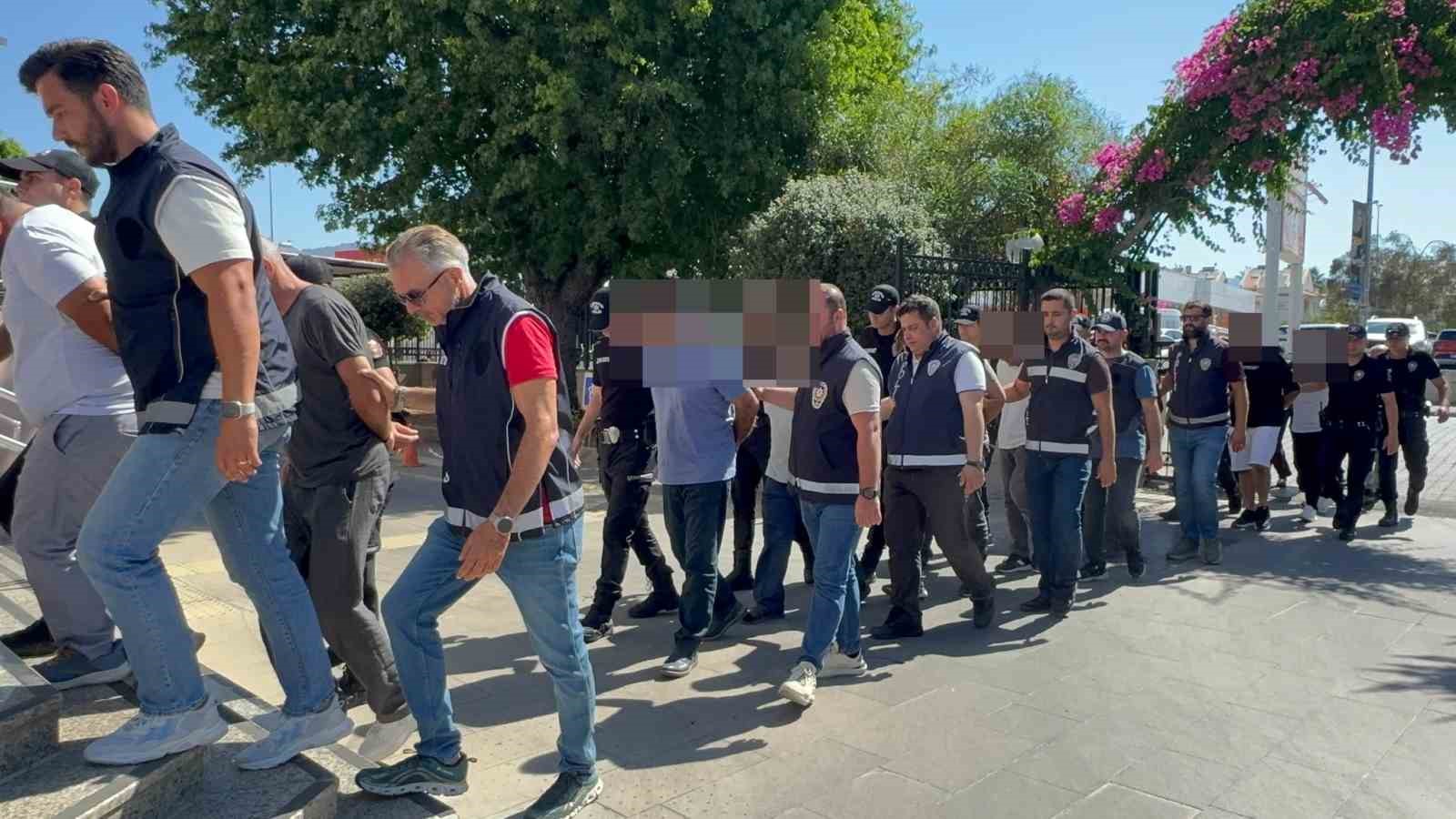 fethiye-deki-gocmen-kacakciligi-operasyonunda-9-tutuklama