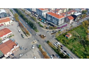 Isparta Belediyesi’nden Kavşak Çalışmaları