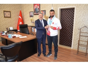 Avrupa İkincisi Oldu