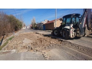 Aslanapa’da Yol Bakım Ve Onarım Çalışmaları
