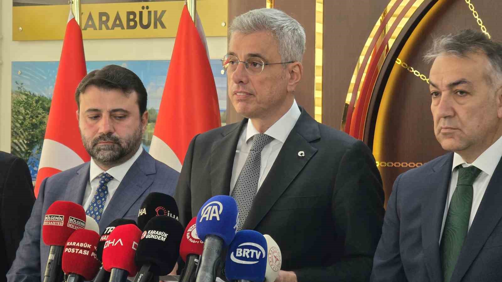 bakan-memisoglu-turkiye-saglikta-dunyanin-ornek-gosterdigi-ulkelerden-biri