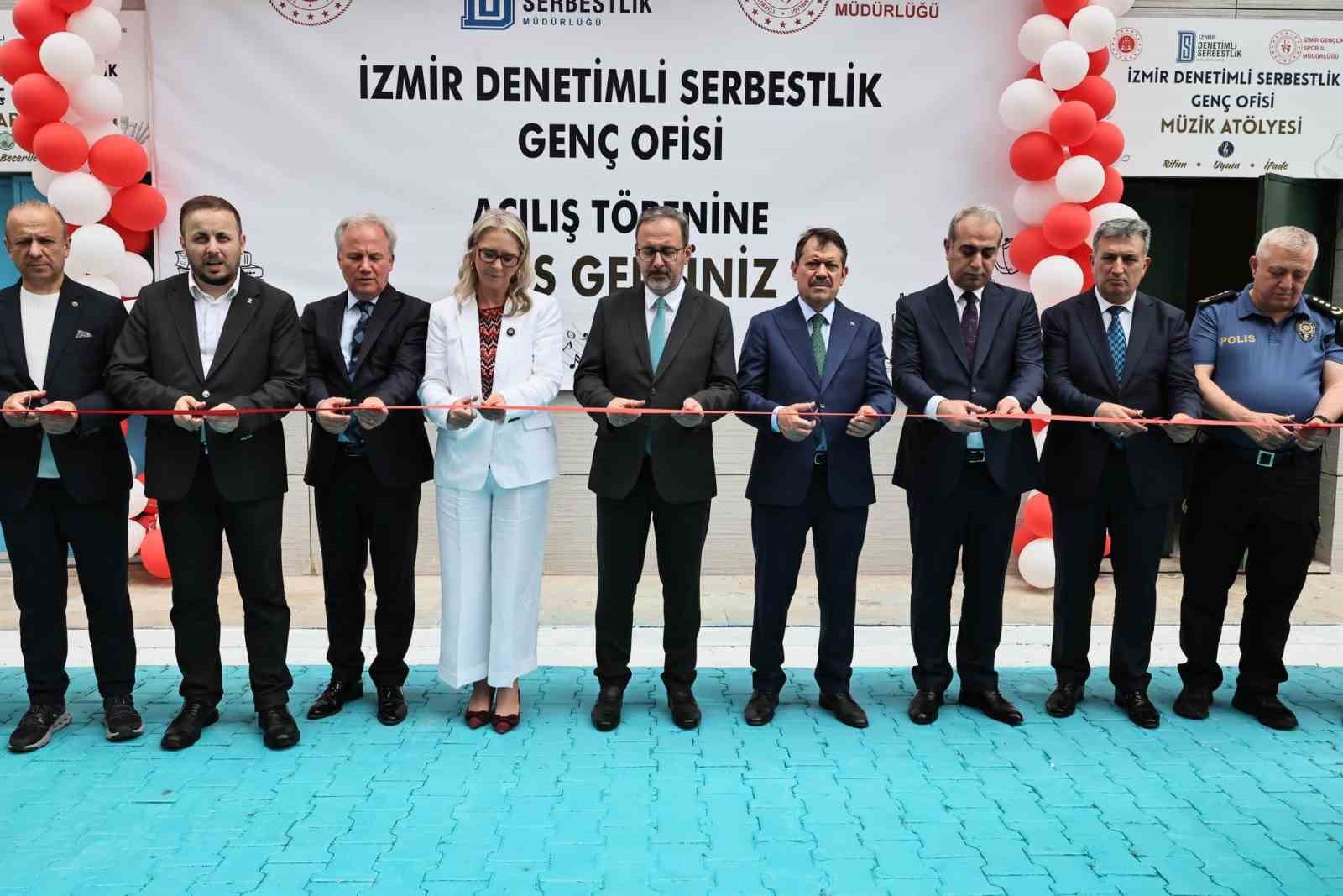 ak-parti-milletvekili-kasapoglu-siddetle-en-buyuk-mucadele-araclarindan-biri-spor