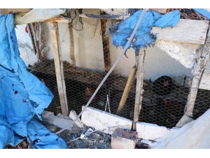 Gece Alevlerin Sardığı 3 Ev Harabeye Döndü