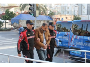 Piyasaya Gerçeği Aratmayan Sahte Dolar Süren Şüpheli Yakalandı