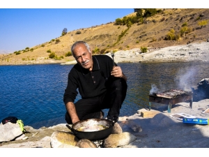 Fırat Kıyısında Balık Mangal Keyfi
