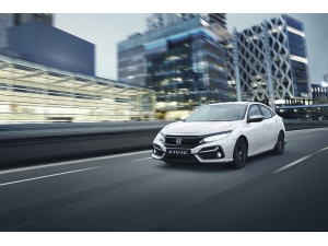 Honda’nın Kompakt Hatchback Modeli Civic Yenilendi