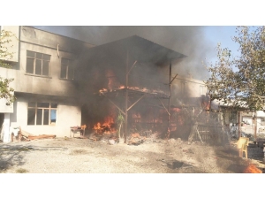 Tarsus’ta Ev Yangını