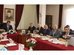 Vali Salih Ayhan: “Spor Alt Yapımız Çok İyi”