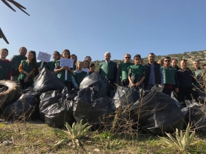 Ara Tatilde Çöp Topladılar