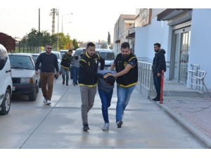 Tornavidalı Gaspçılar Tutuklandı