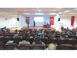 Dpü’de Kariyer Planlama Ve İş Yaşamına Hazırlık Seminerleri