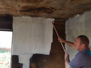 Marmaris’te Belediye Vatandaşın Evini Temizledi