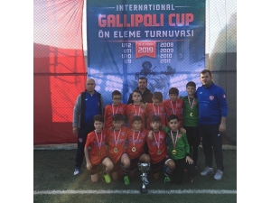 Geleceğin Yıldız Adayları "International Gallipoli" Turnuvasında Buluştu