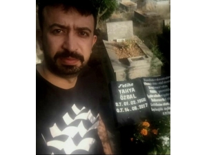 Önce Sevdiklerini Sonra Da Hayatını Kaybetti